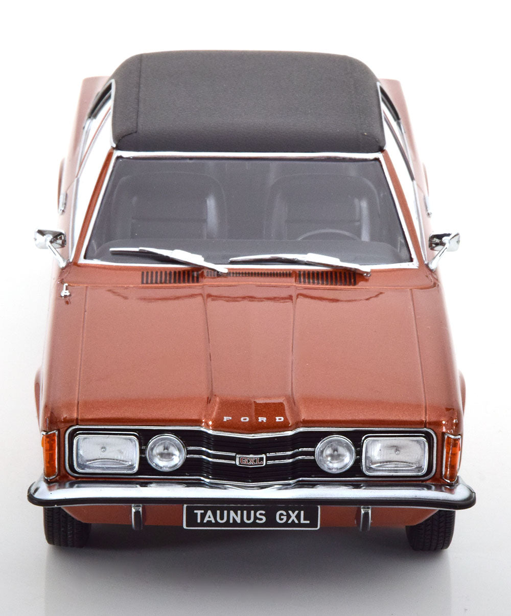 Ford Taunus GXL Limousine 1971 1:18