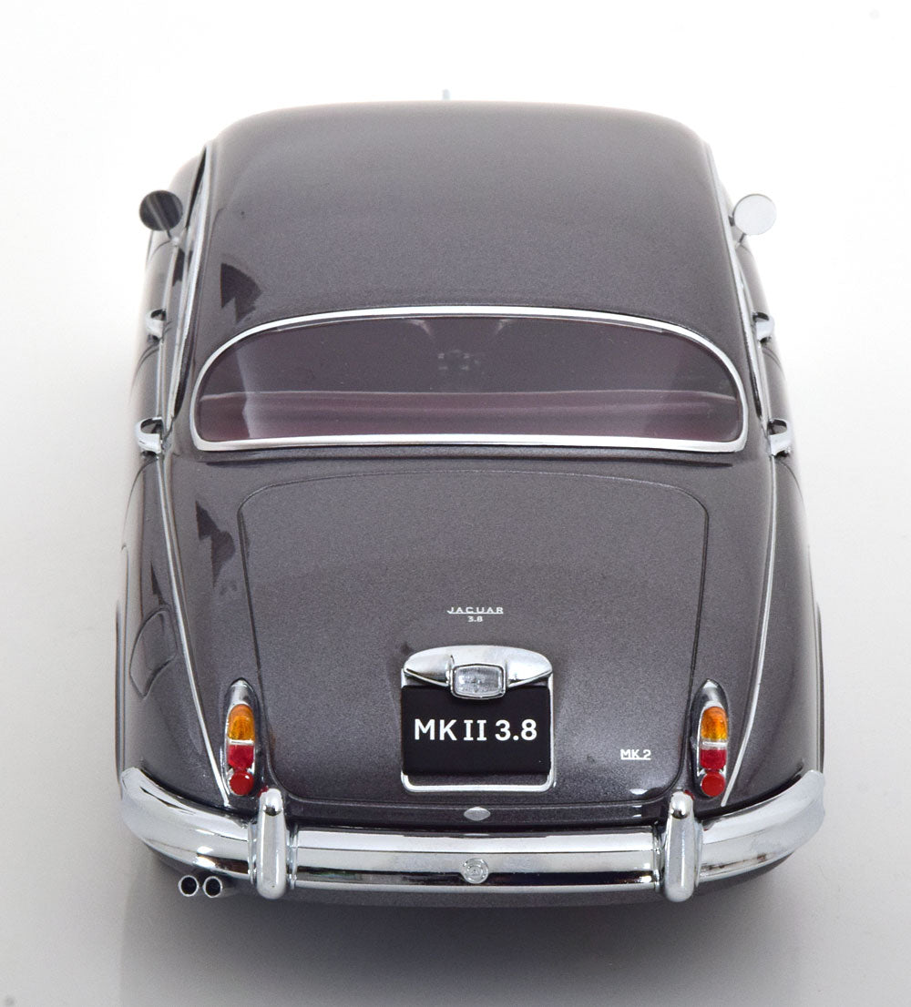 Jaguar MK II 1:18