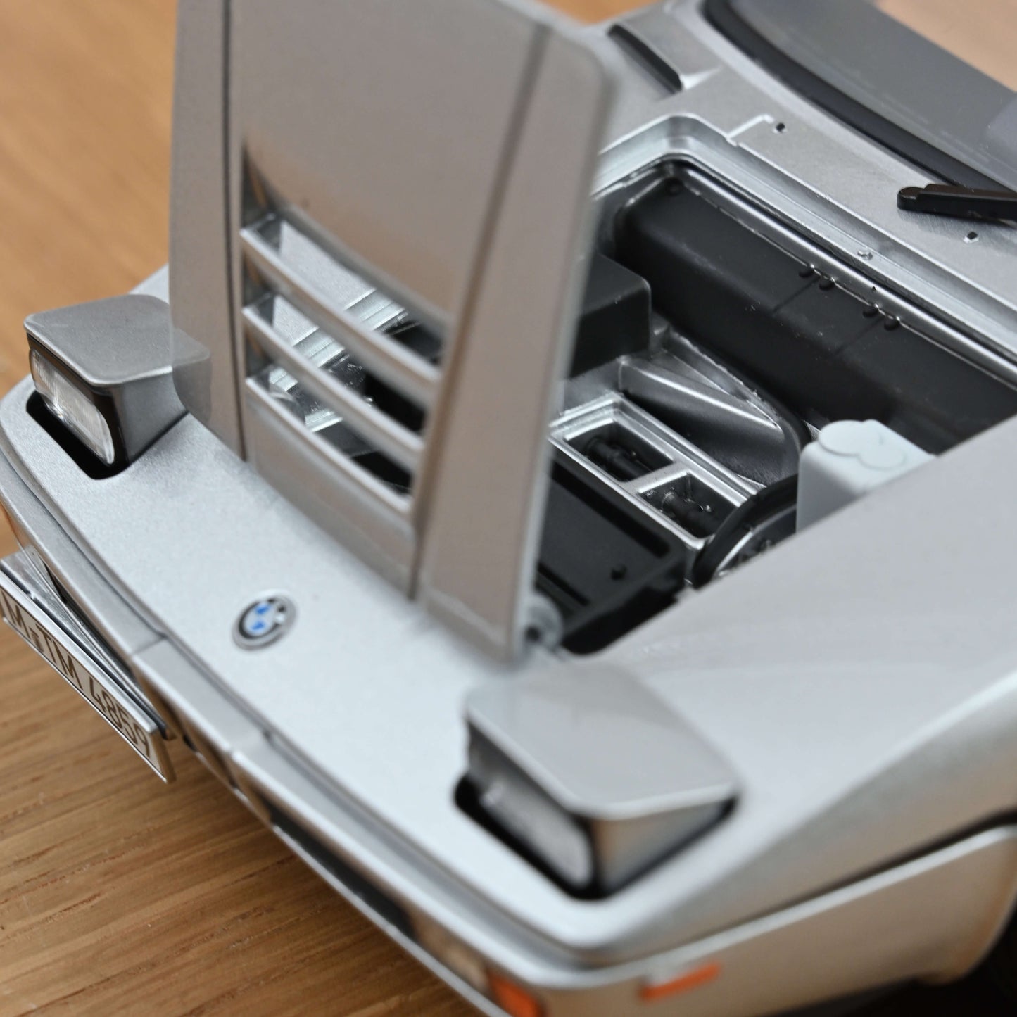 BMW M1 1980 1:18