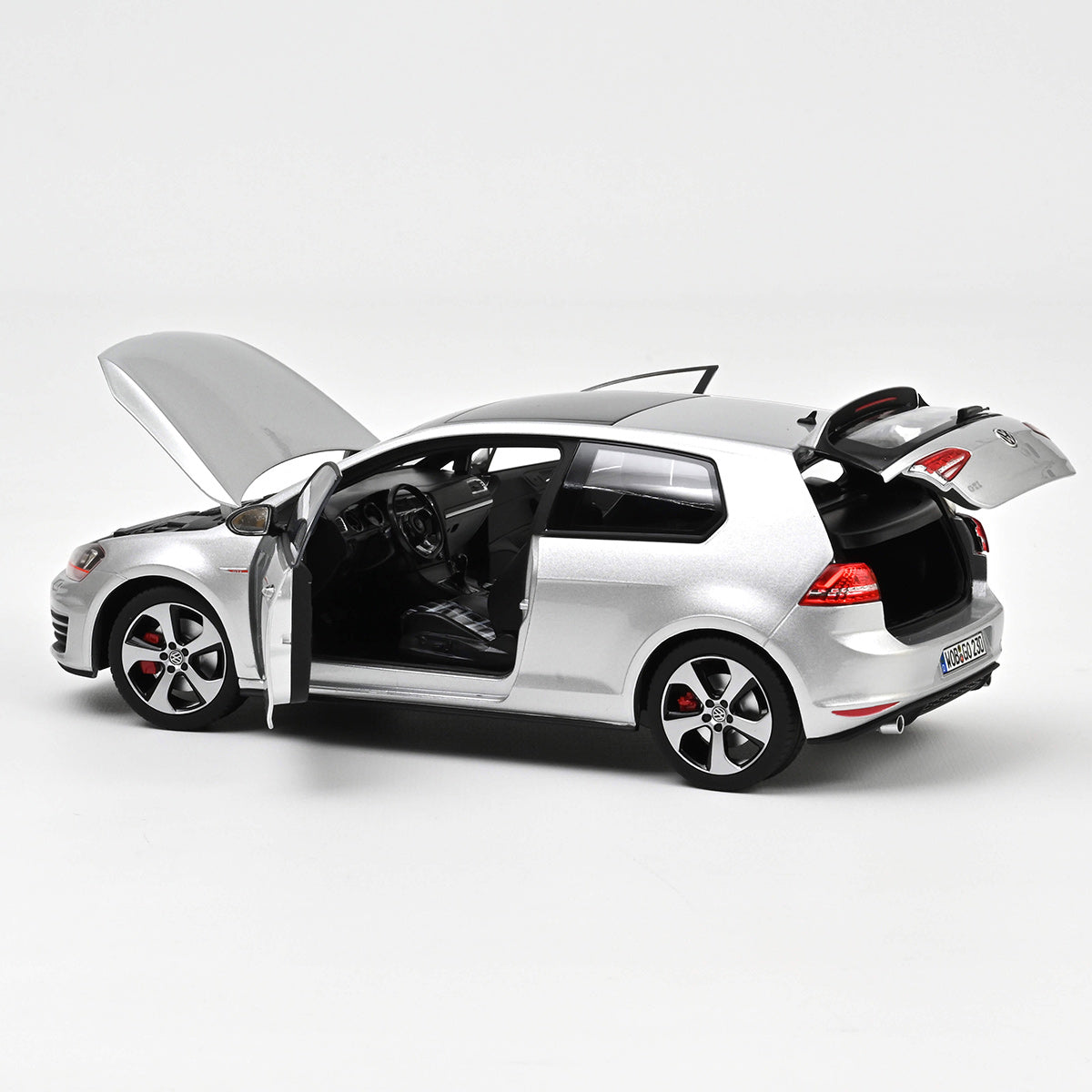Volkswagen VW Golf GTI 2013 1:18