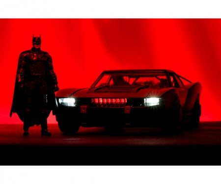 Batman Batmobile 2022 1:18