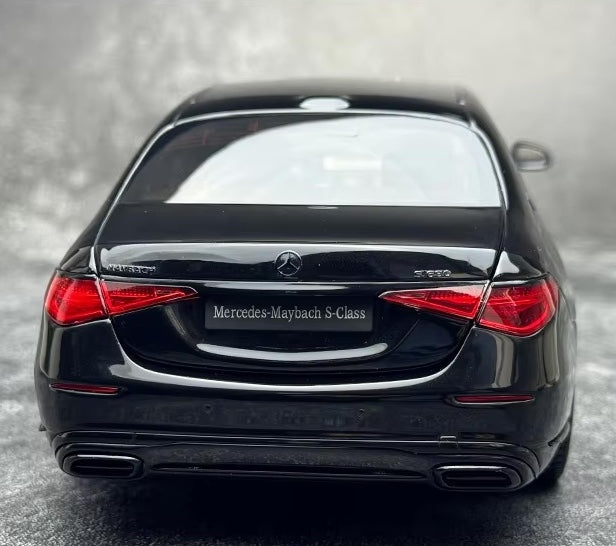 Mercedes-Benz Maybach S-Class S680 1:18