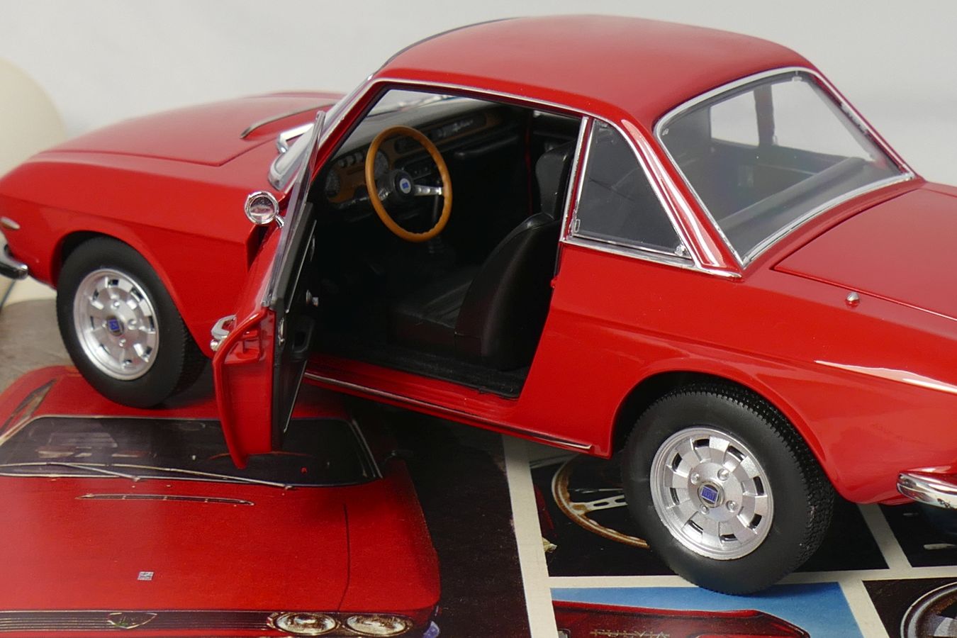 Lancia Fulvia 1600 HF Lusso (1971) 1:18
