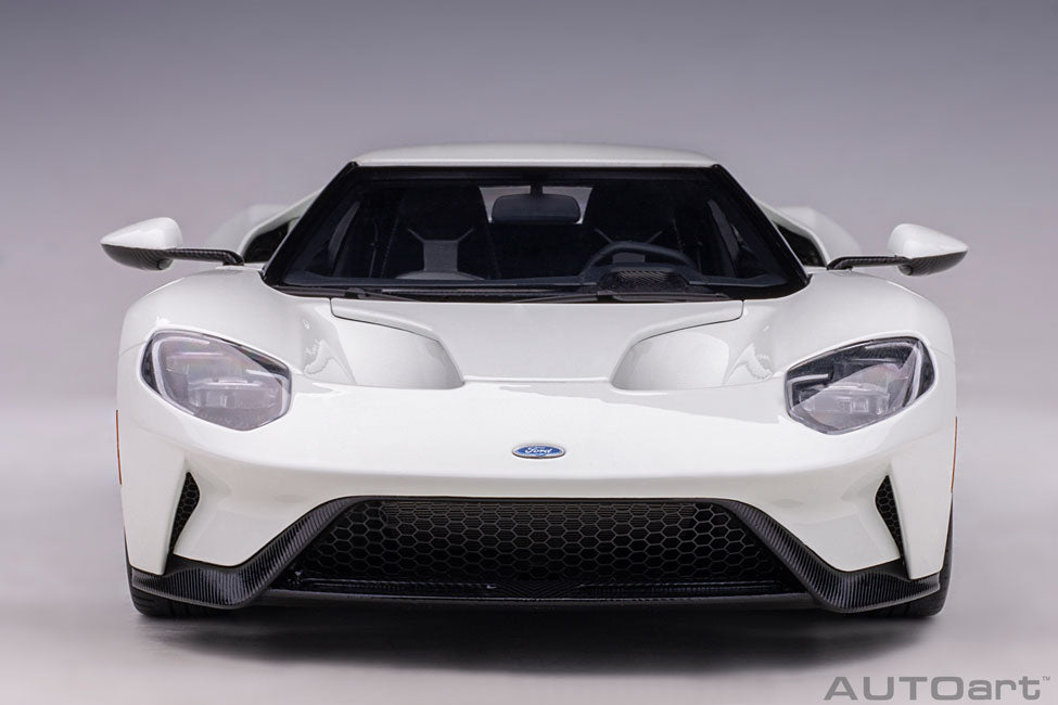Ford GT 2017 1:18