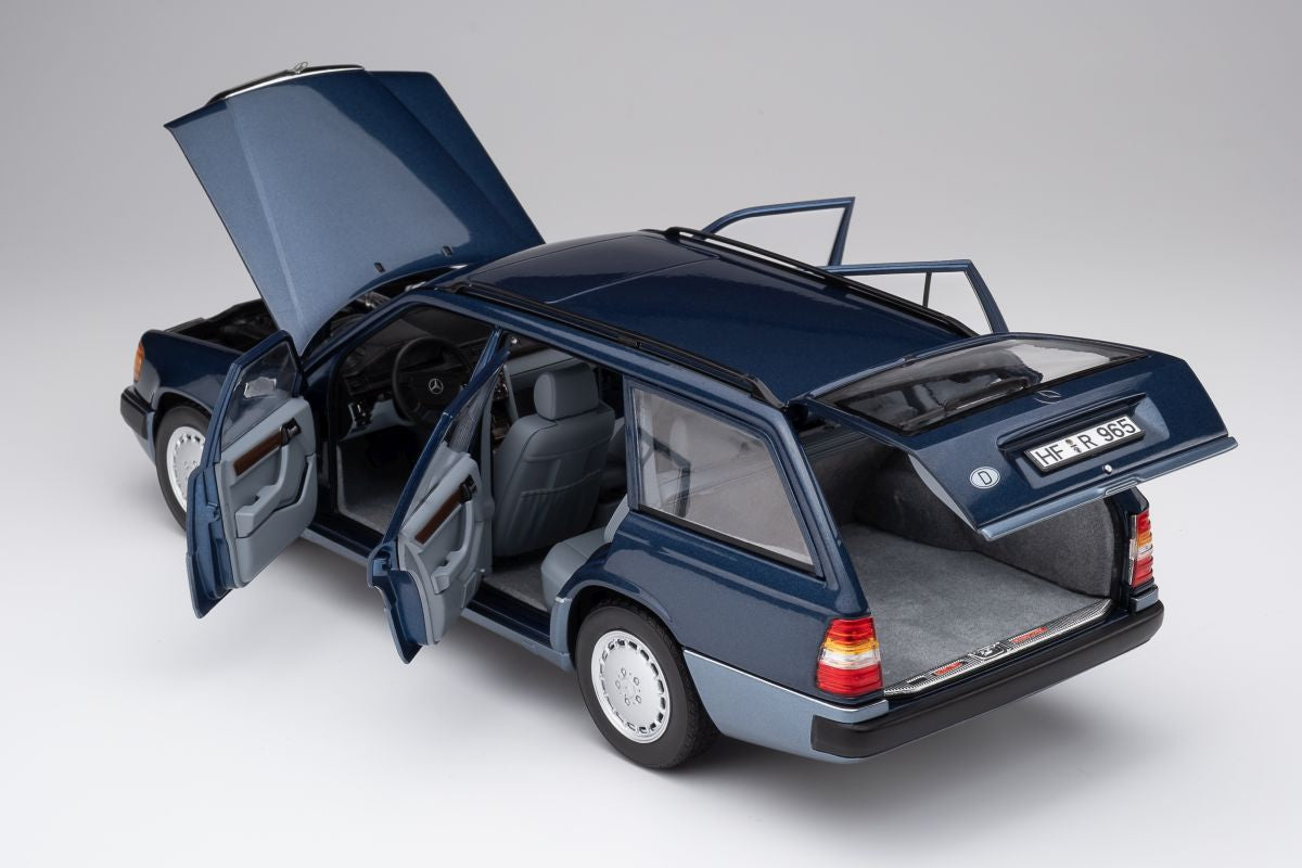 Mercedes W124 (S124) 300 TD 1990 1:18