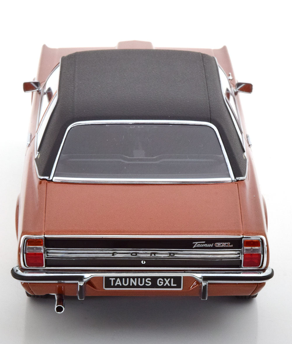 Ford Taunus GXL Limousine 1971 1:18