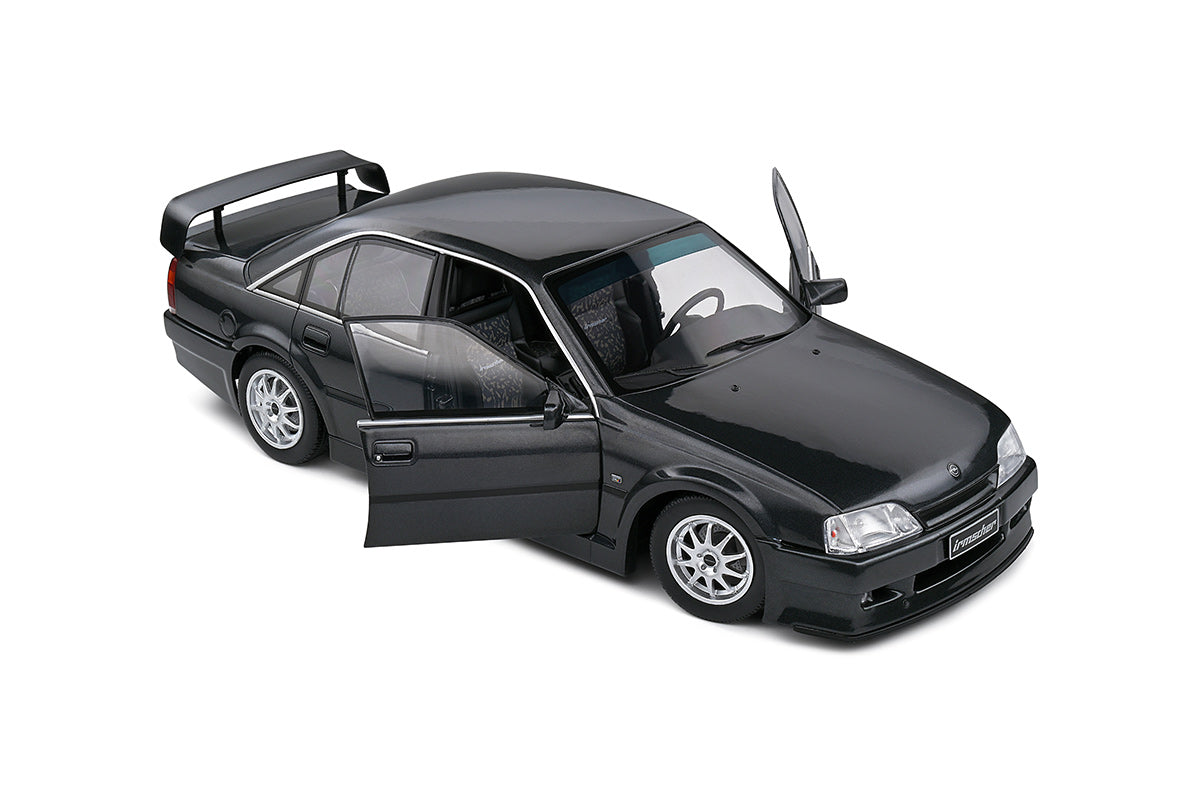 Opel Omega 500 1990 1:18