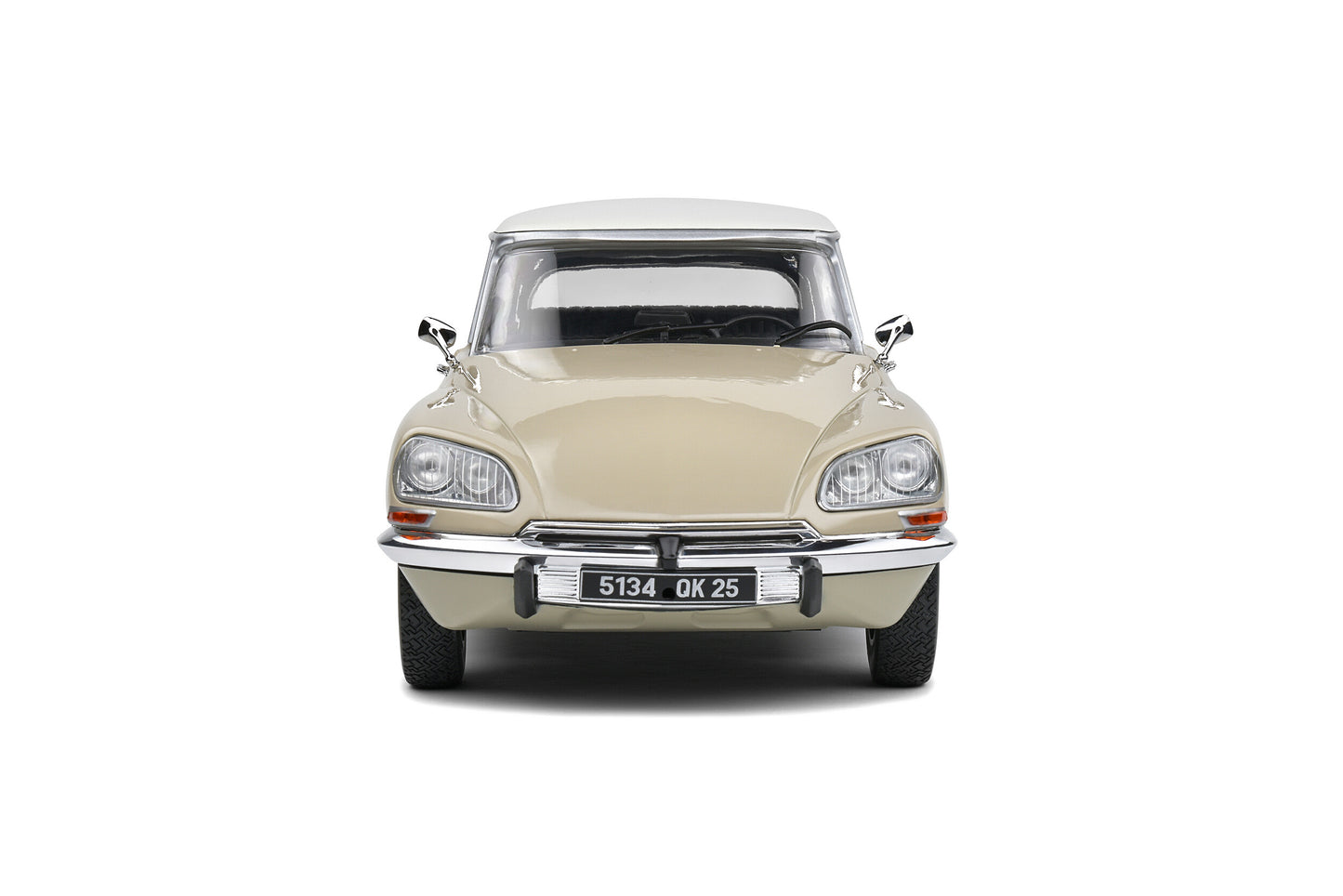 Citroen D Special 1:18