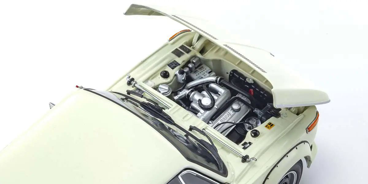BMW 2002 Turbo 1:18
