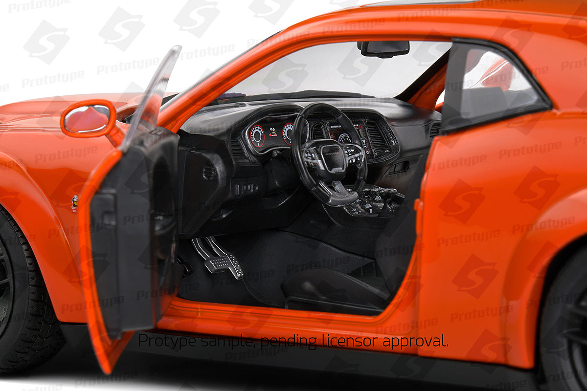 Dodge Challenger SRT 1:18