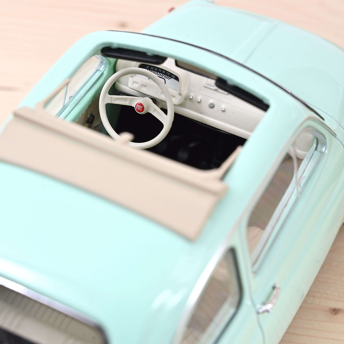 Fiat 500 L 1968 1:18
