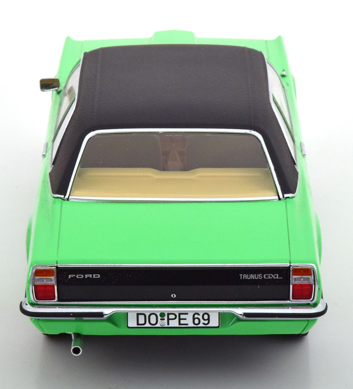 Ford Taunus Limousine 1971 1:18
