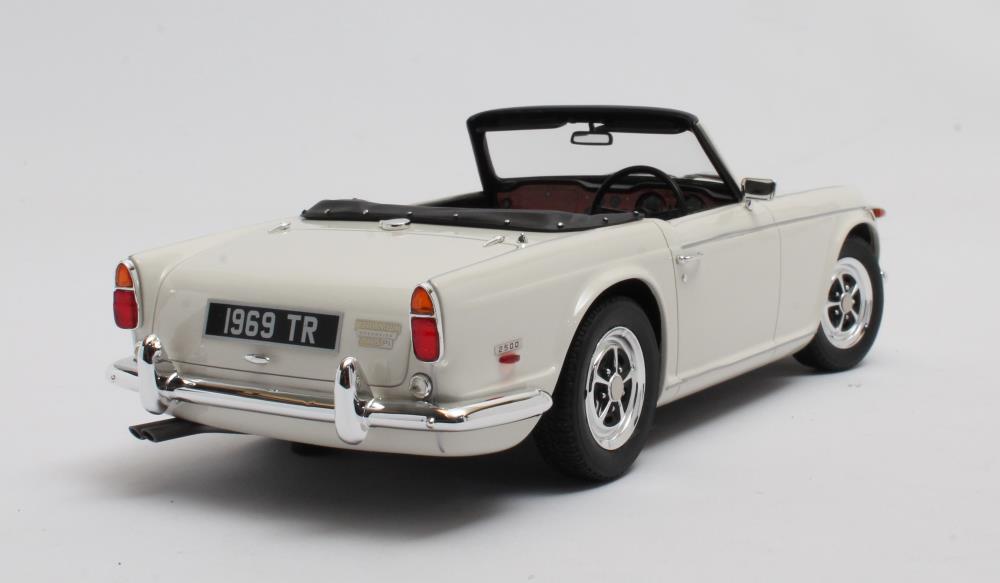 Triumph TR5 P.I. 1967-1968 1:18