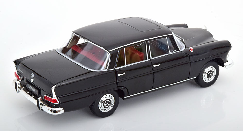 Mercedes 190D W110 1964 1:18