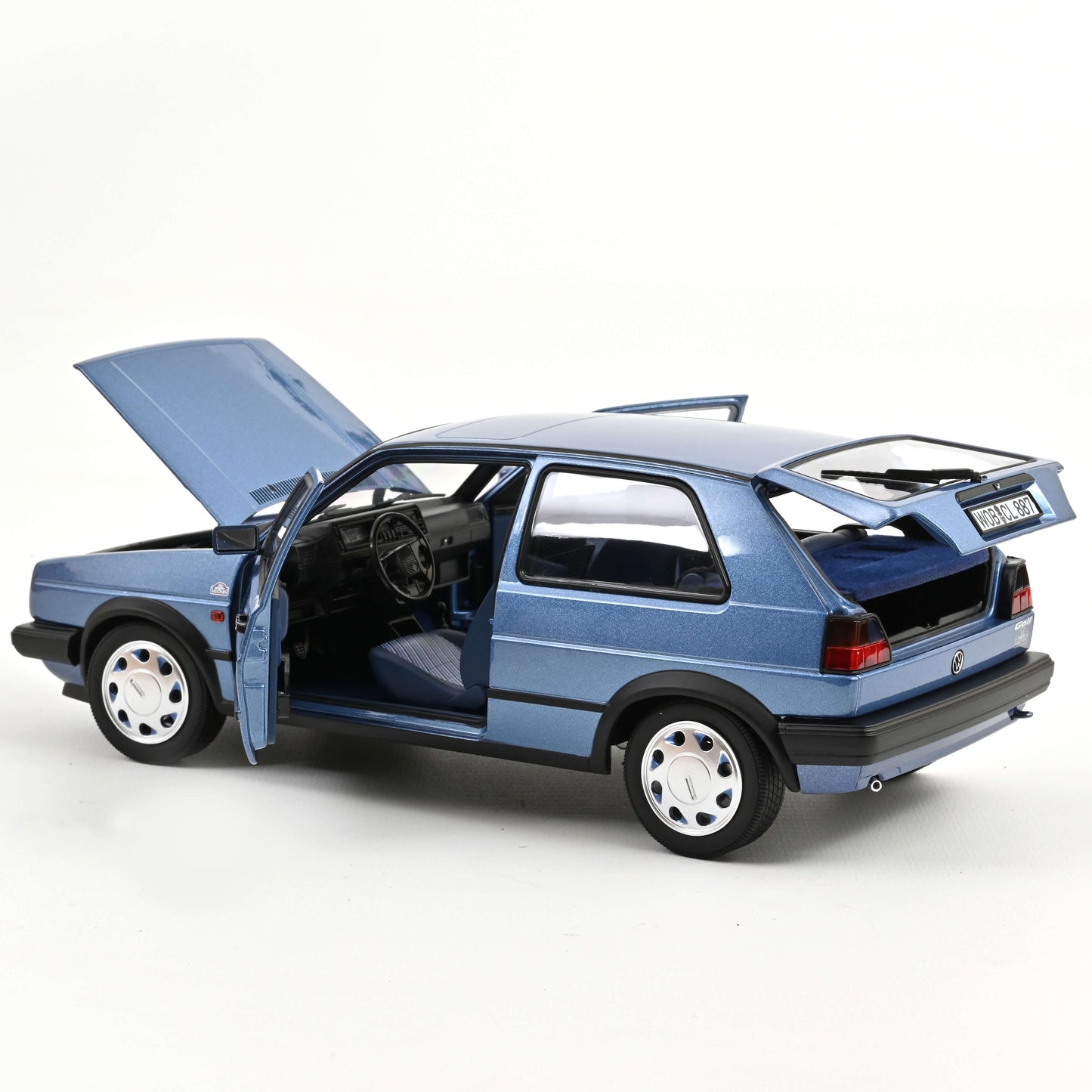 Volkswagen VW Golf 1988 1:18