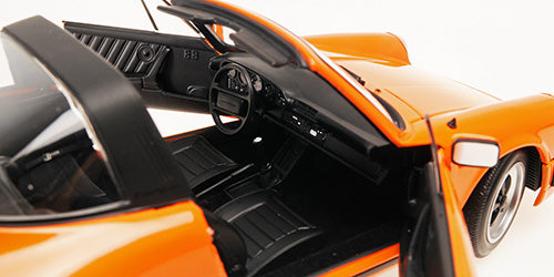 Porsche 911 Carrera Targa 1983 1:18
