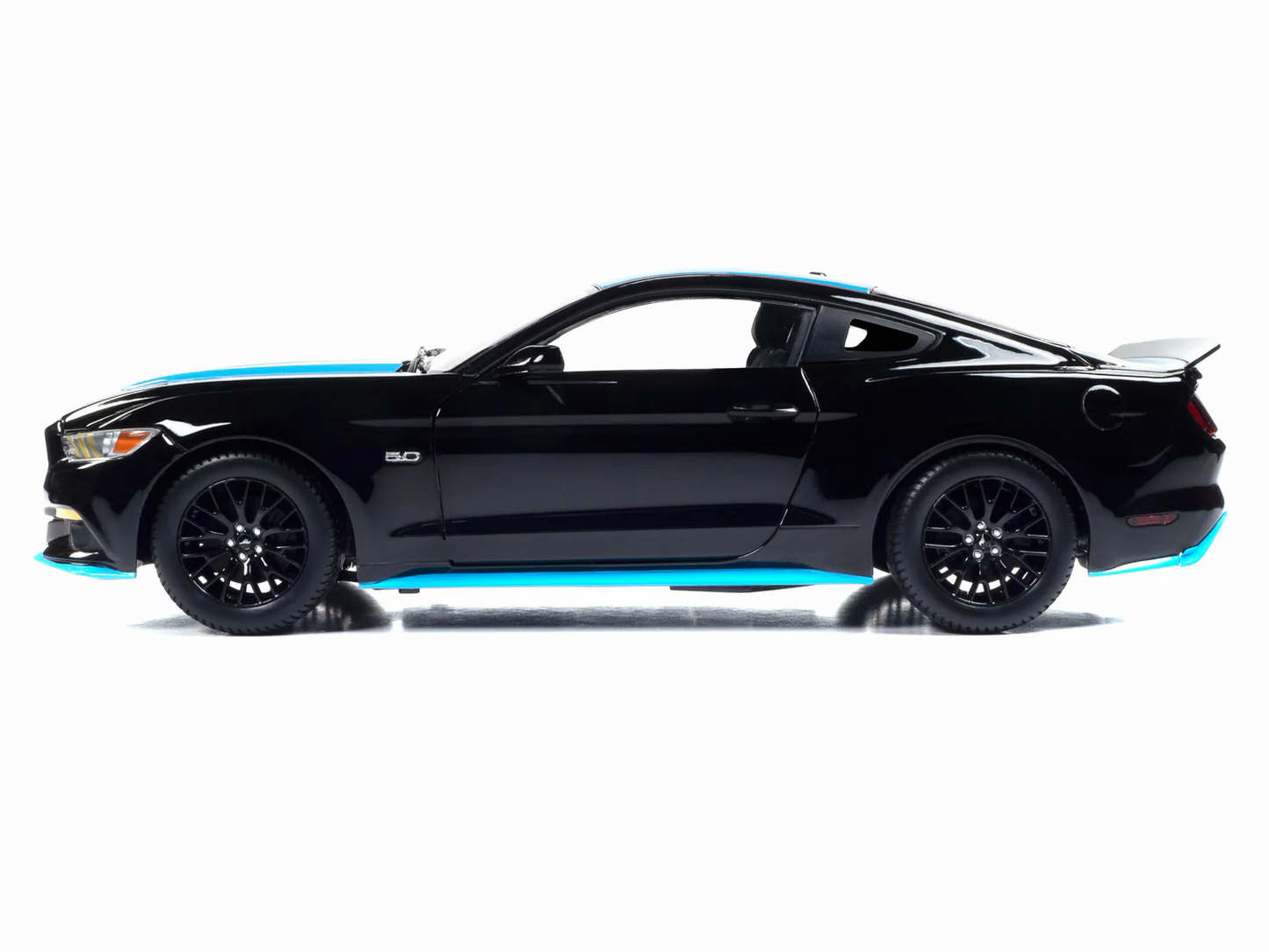 Ford Mustang Petty's Garage 2016 1:18