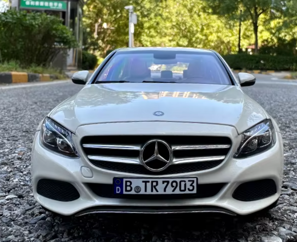 Mercedes-Benz C-Class C200 W205 1:18
