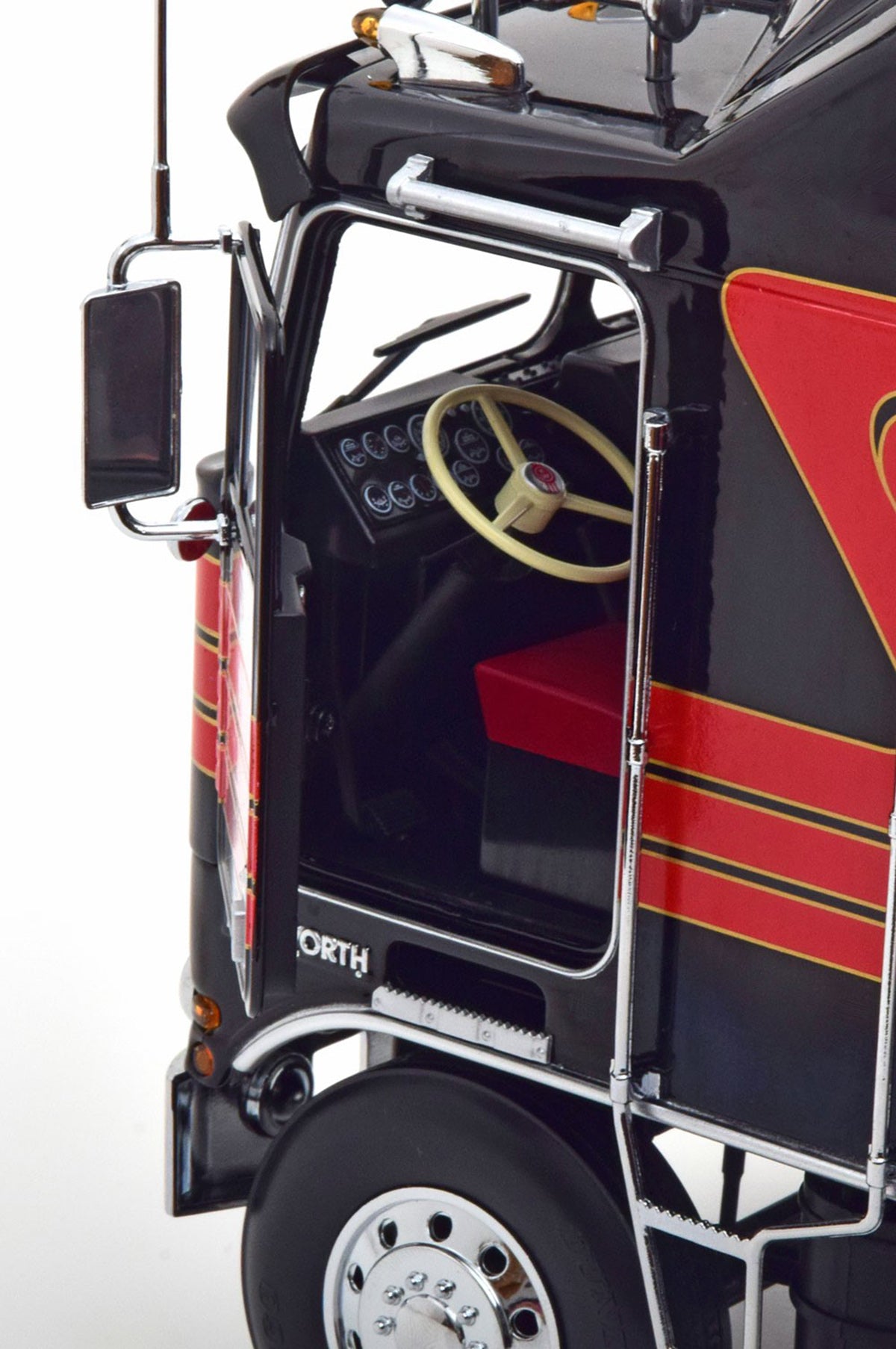 Kenworth K100 Aerodyne 1976 1:18