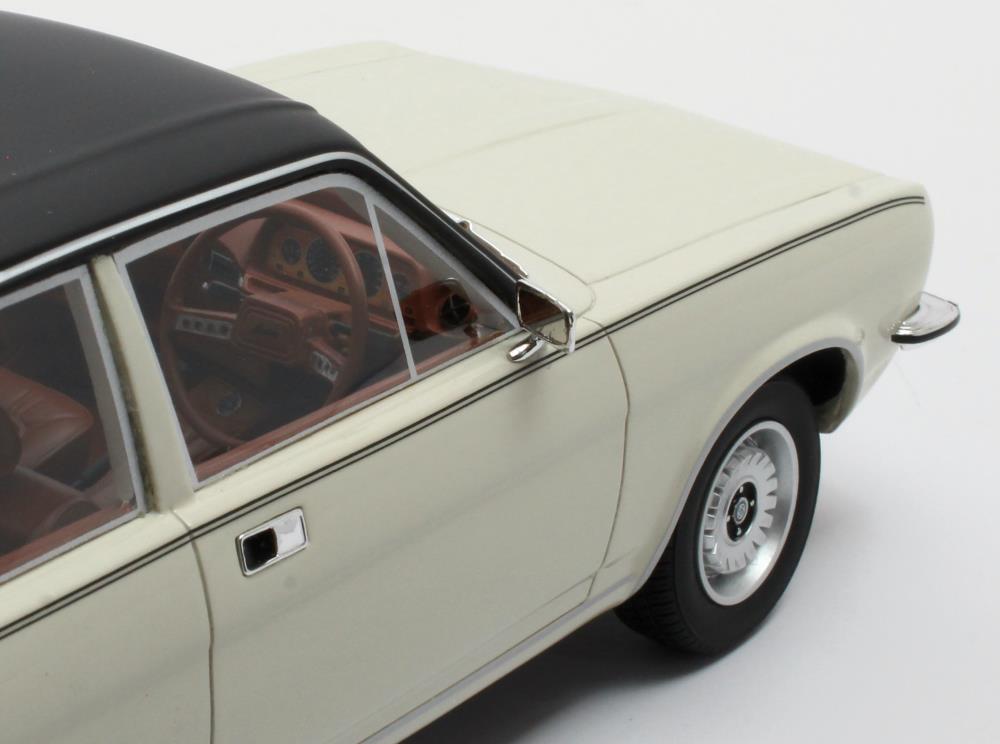 Morris Marina Saloon 1:18