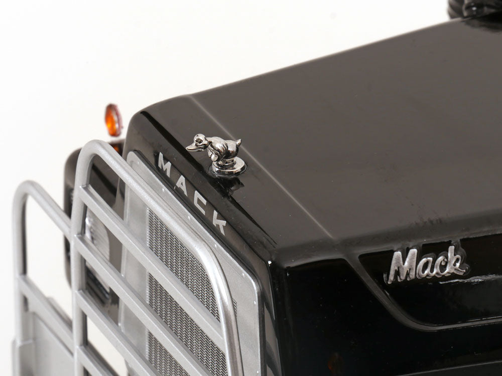 Mack RL700L 1974 1:18
