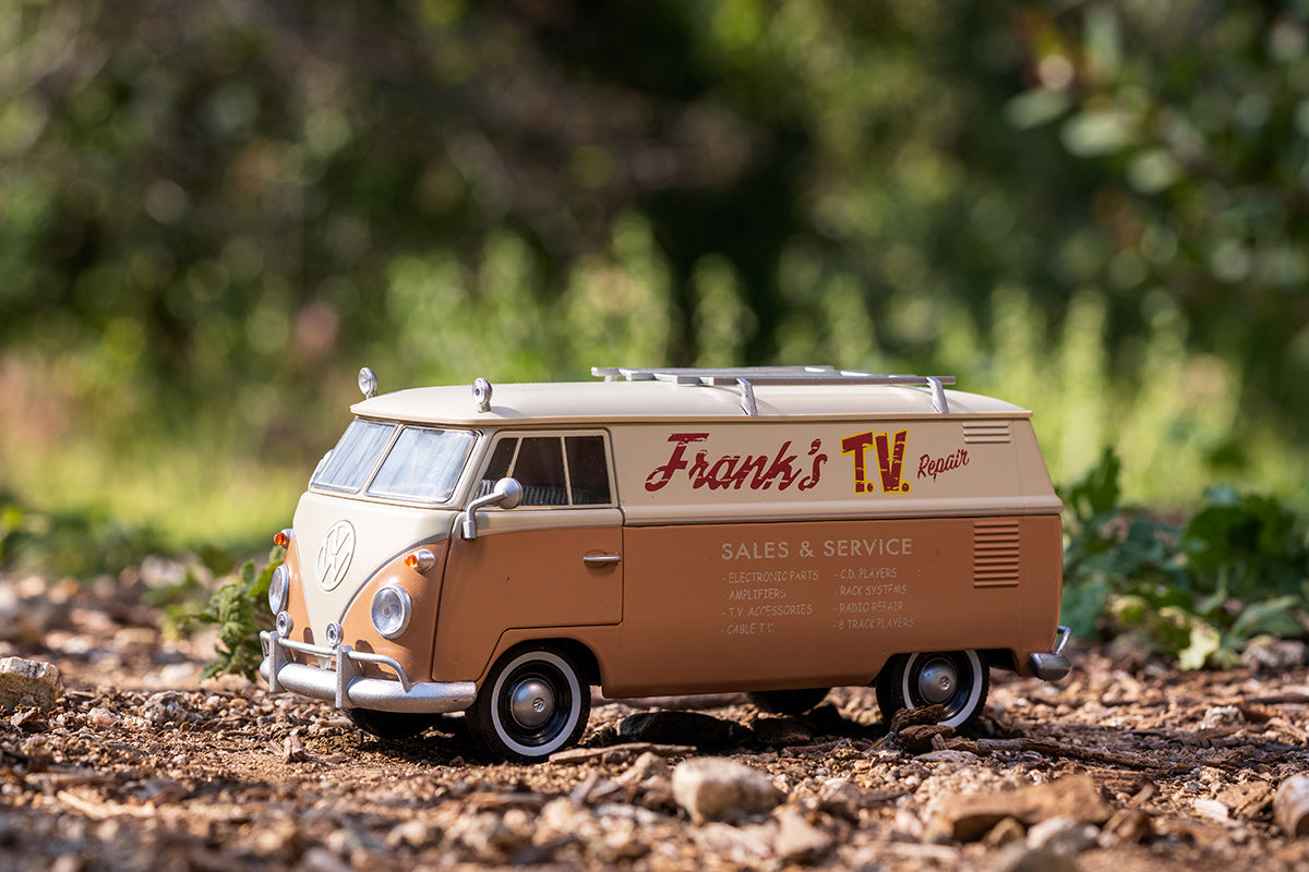 Volkswagen VW Bus Transformers T7 Wheeljack 1:24
