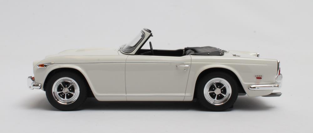 Triumph TR5 P.I. 1967-1968 1:18