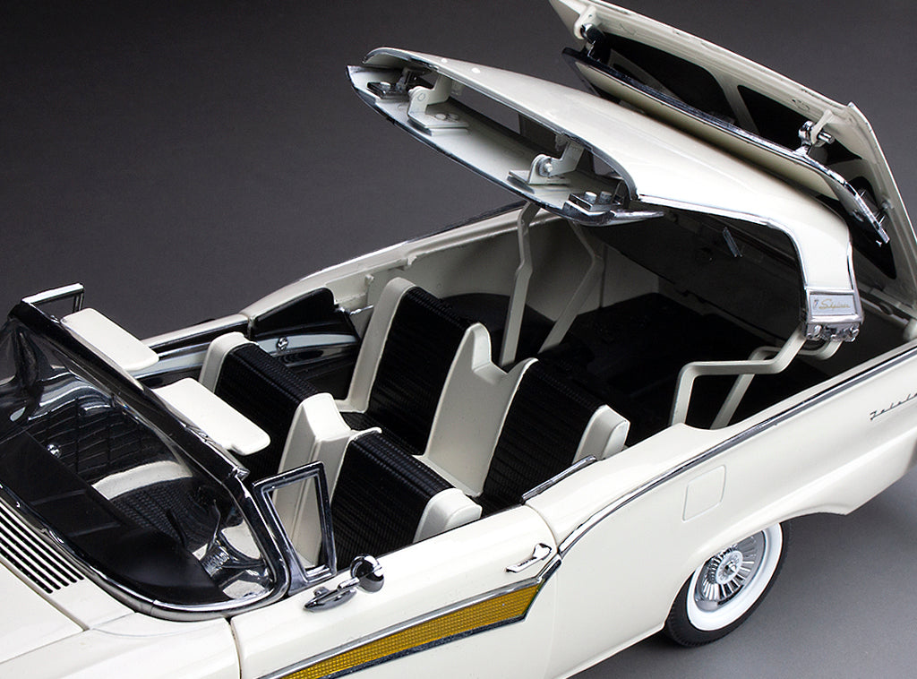 Ford Fairlane 500 Skyliner 1957 1:18