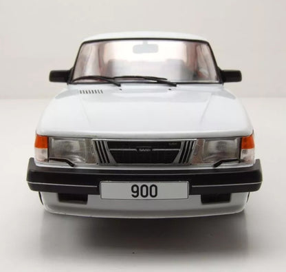 Saab 900 Turbo year 1981 1:18