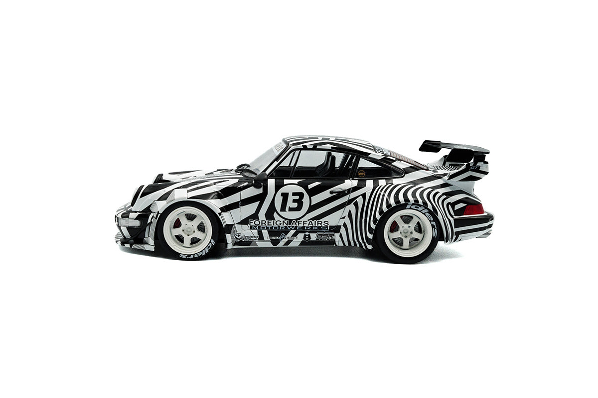 Porsche 911 THE ZEBRA 1:18