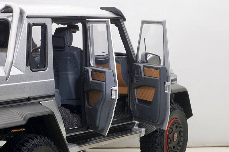 Mercedes G63 AMG 6x6 1:18