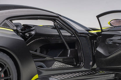 Aston Martin Vulcan 1:18