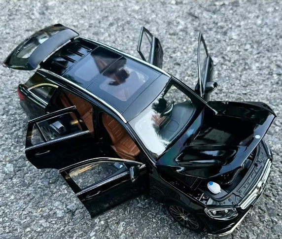 Mercedes-Benz GLC63 AMG X253 1:18
