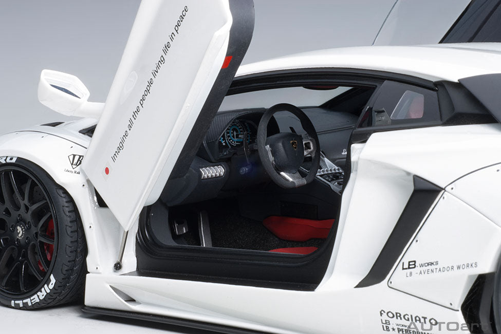 Lamborghini Aventador Liberty Walk LB-WORKS 2015 1:18