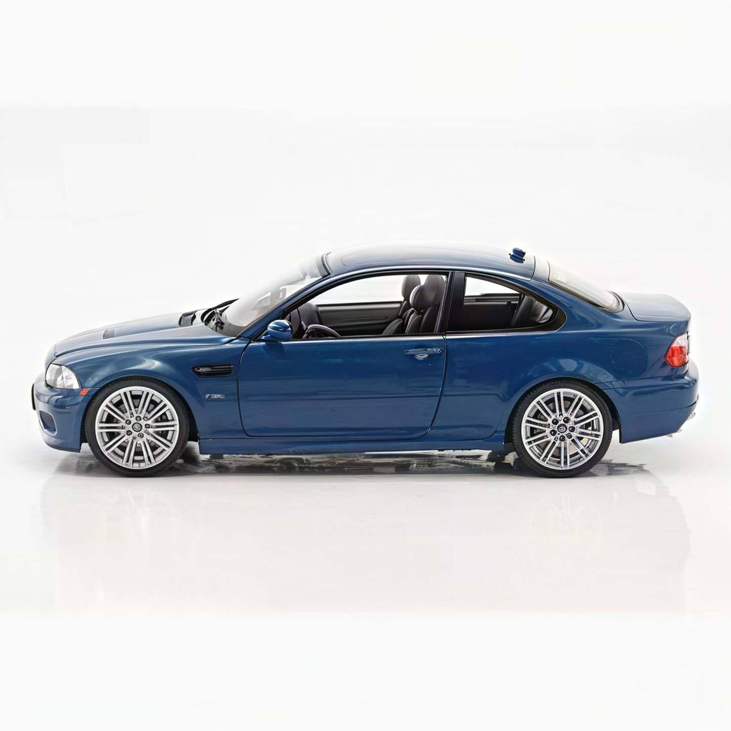 BMW E46 M3 2000 1:18