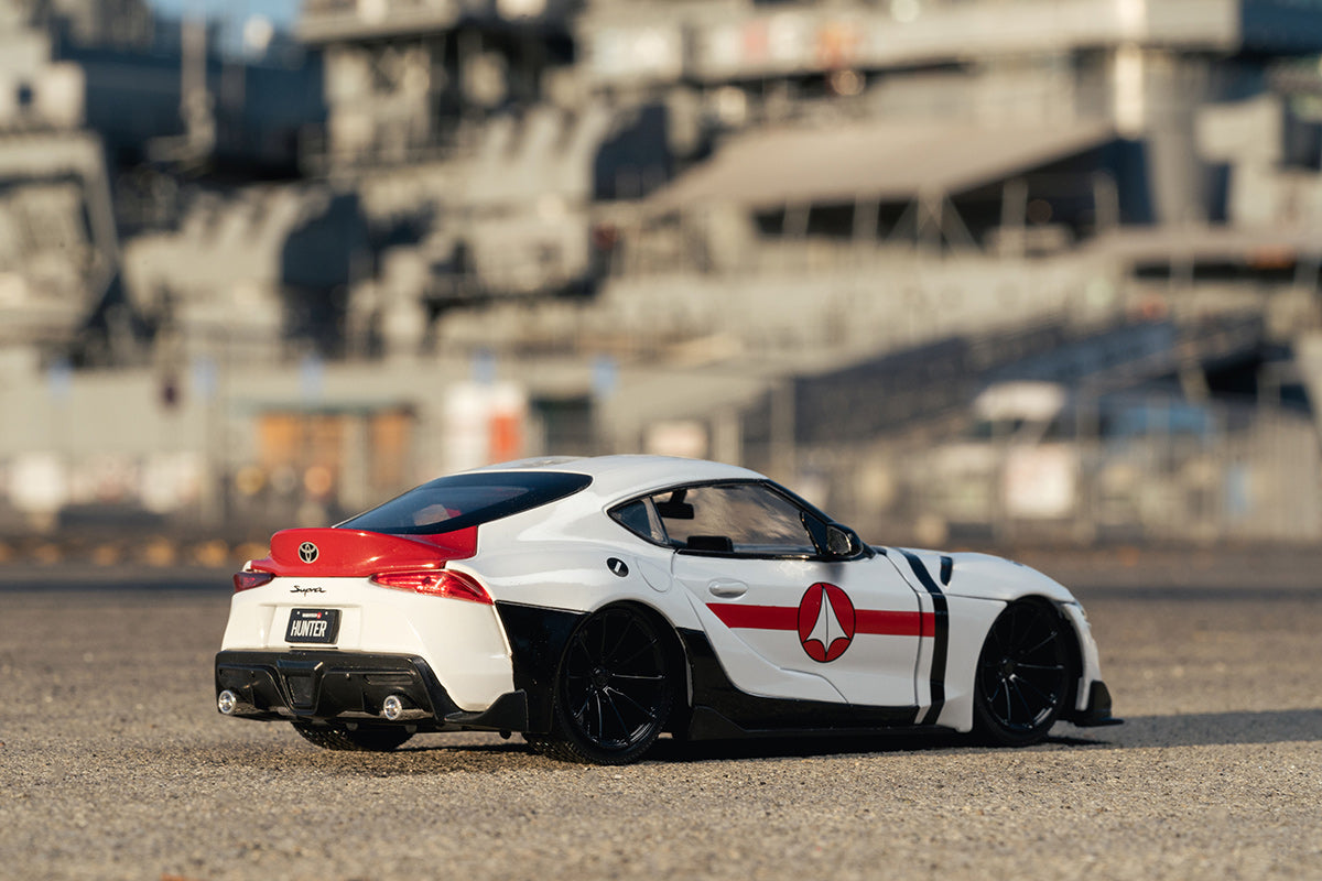 Toyota Supra Robotech R. Hunter 1:24