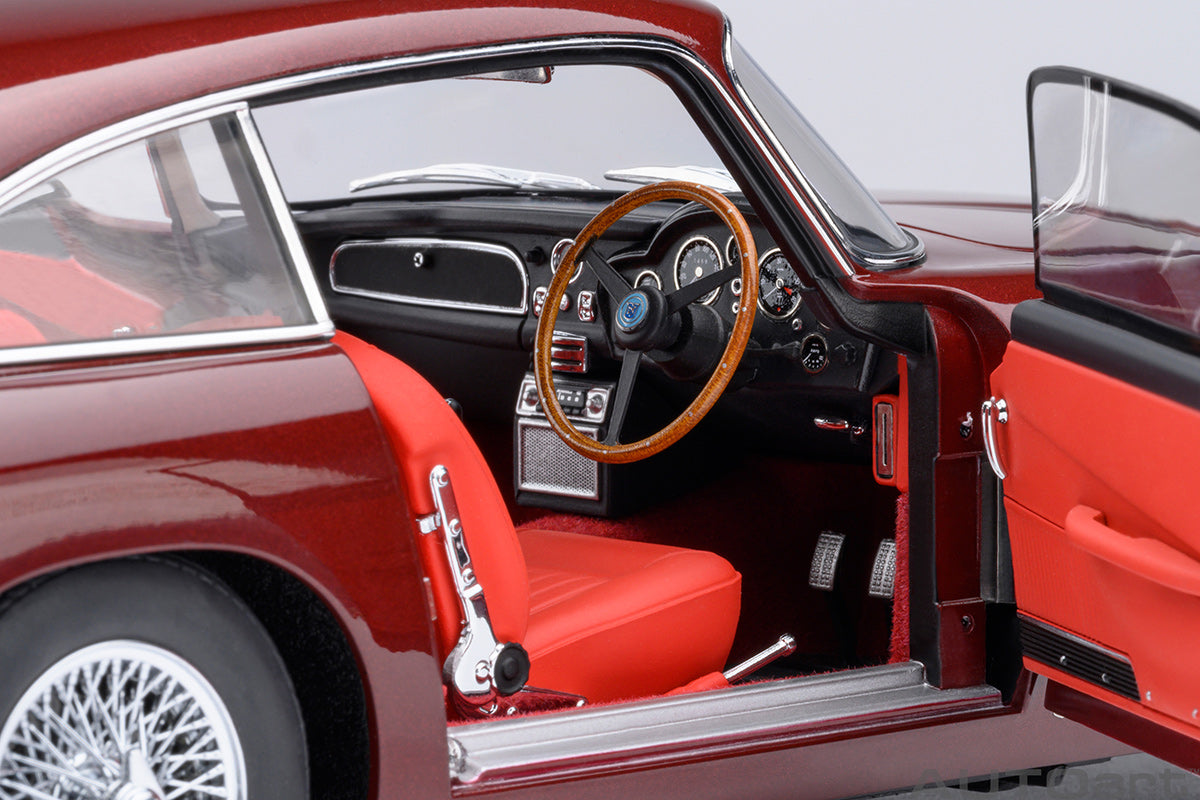 Aston Martin DB5 1964 1:18