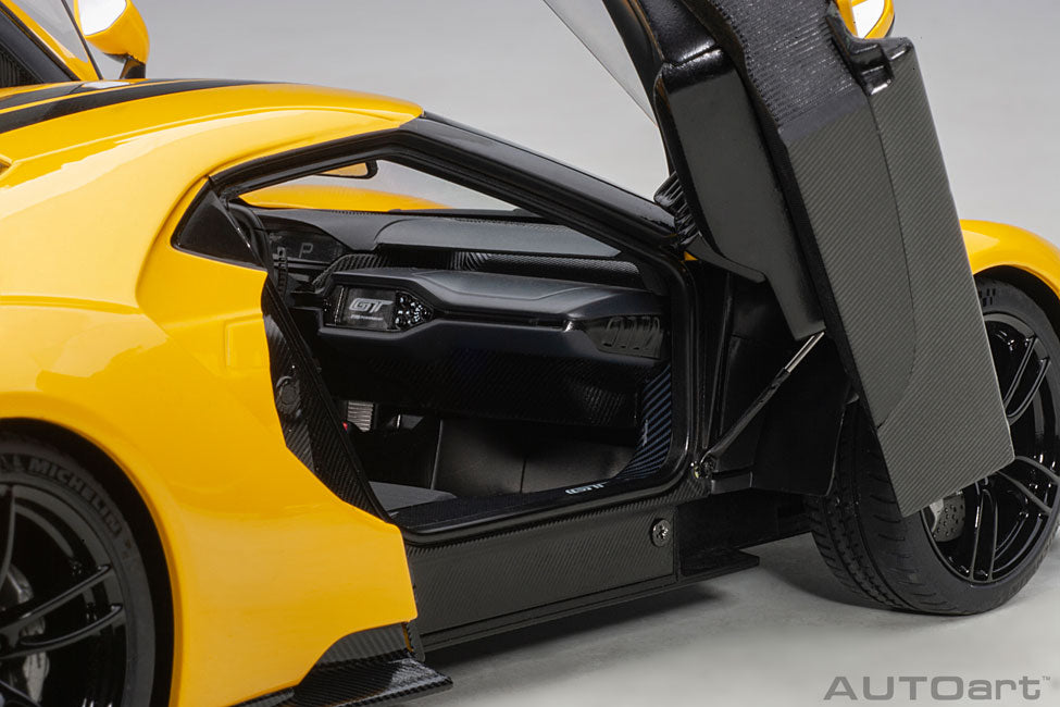 Ford GT 2017 1:18