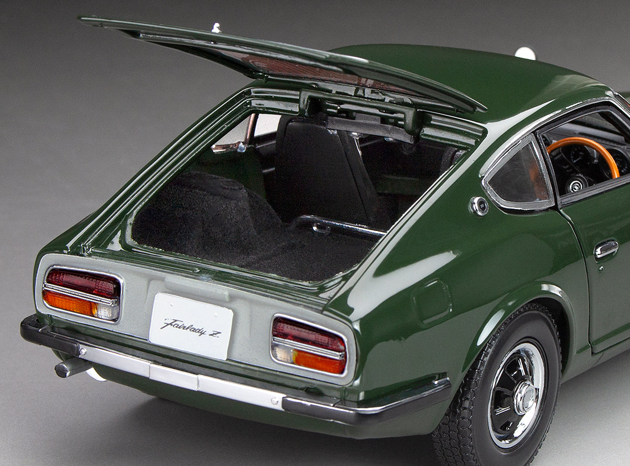 Nissan Datsun 240Z Fairlady Z (S30) 1:18