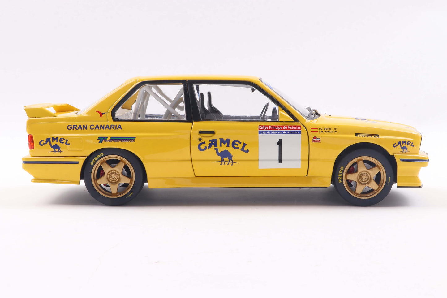 BMW E30 M3 GR.A #1 1:18