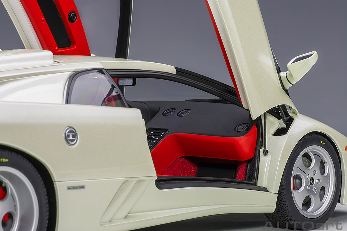 Lamborghini Diablo SE30 JOTA 1:18