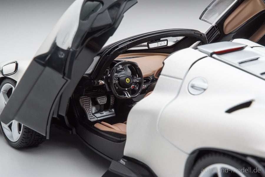 Ferrari Daytona SP3 1:18