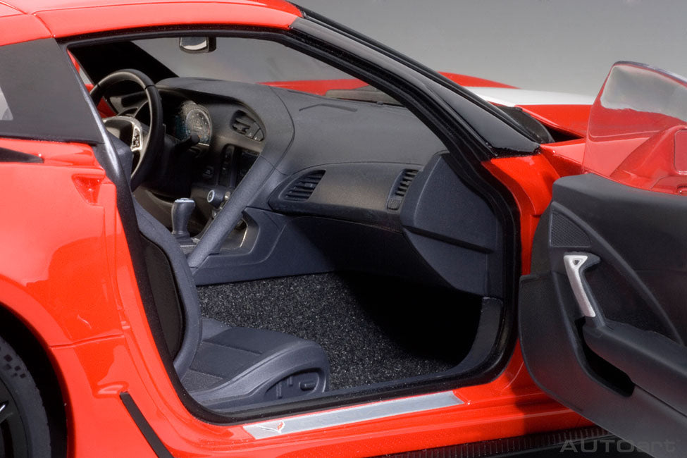 Chevrolet Corvette C7 Grand Sport 1:18