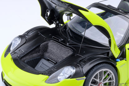 Porsche 918 Spyder Weissach Package 1:18