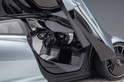 McLaren Speedtail 1:18