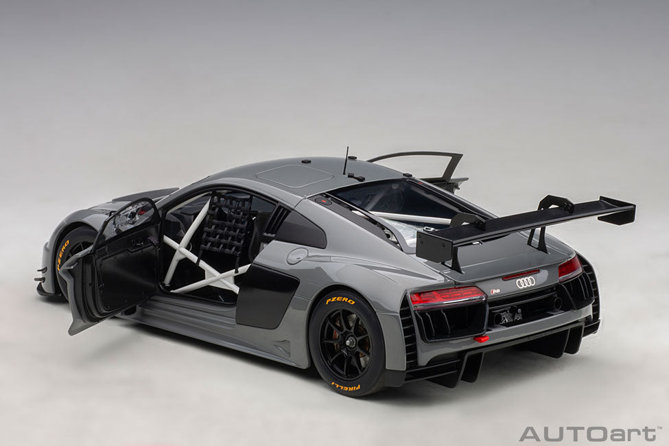 Audi R8 LMS 1:18