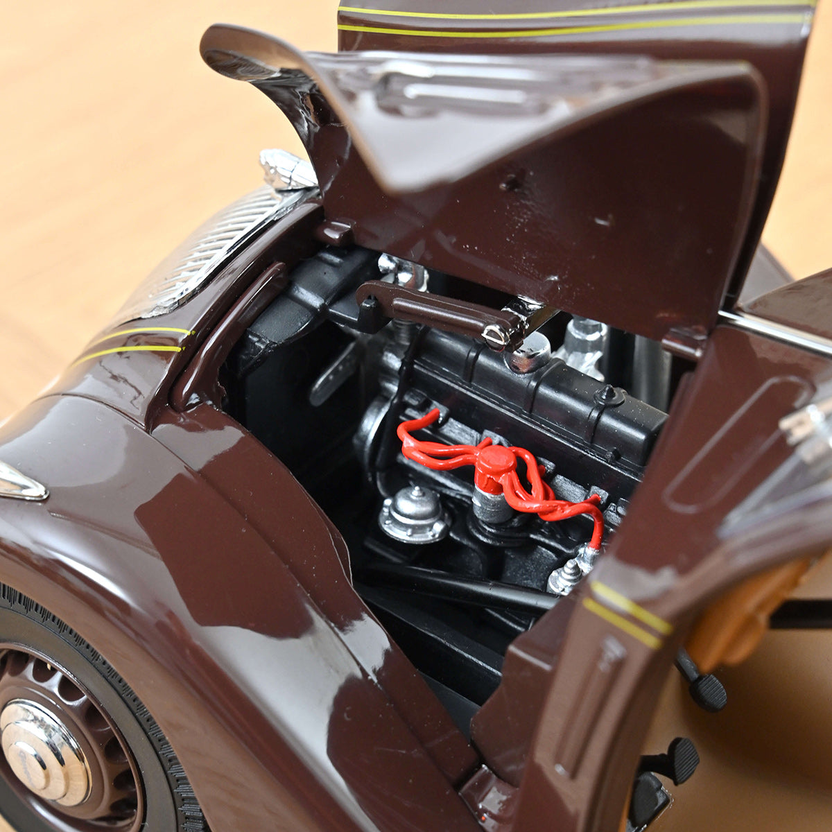 Peugeot 402 Eclipse 1937 1:18