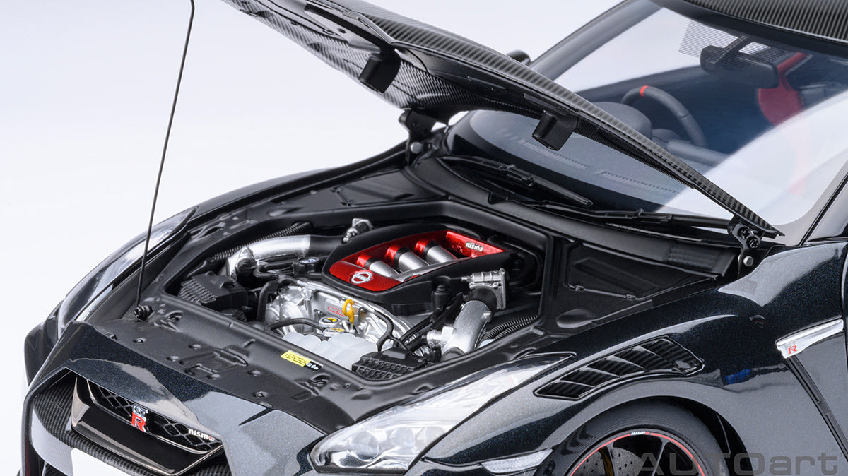 NISSAN GT-R (R35) NISMO 2022 1:18