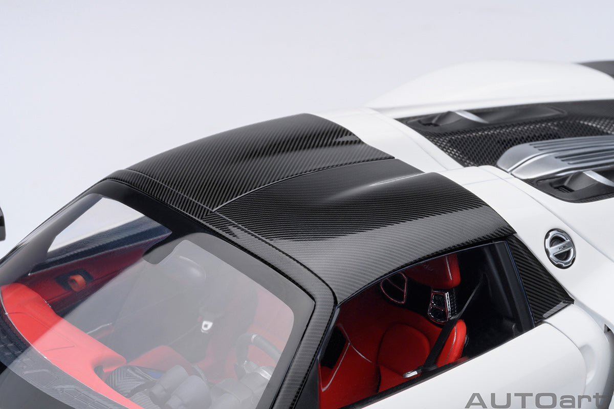 Porsche 918 Spyder Weissach Package 1:18