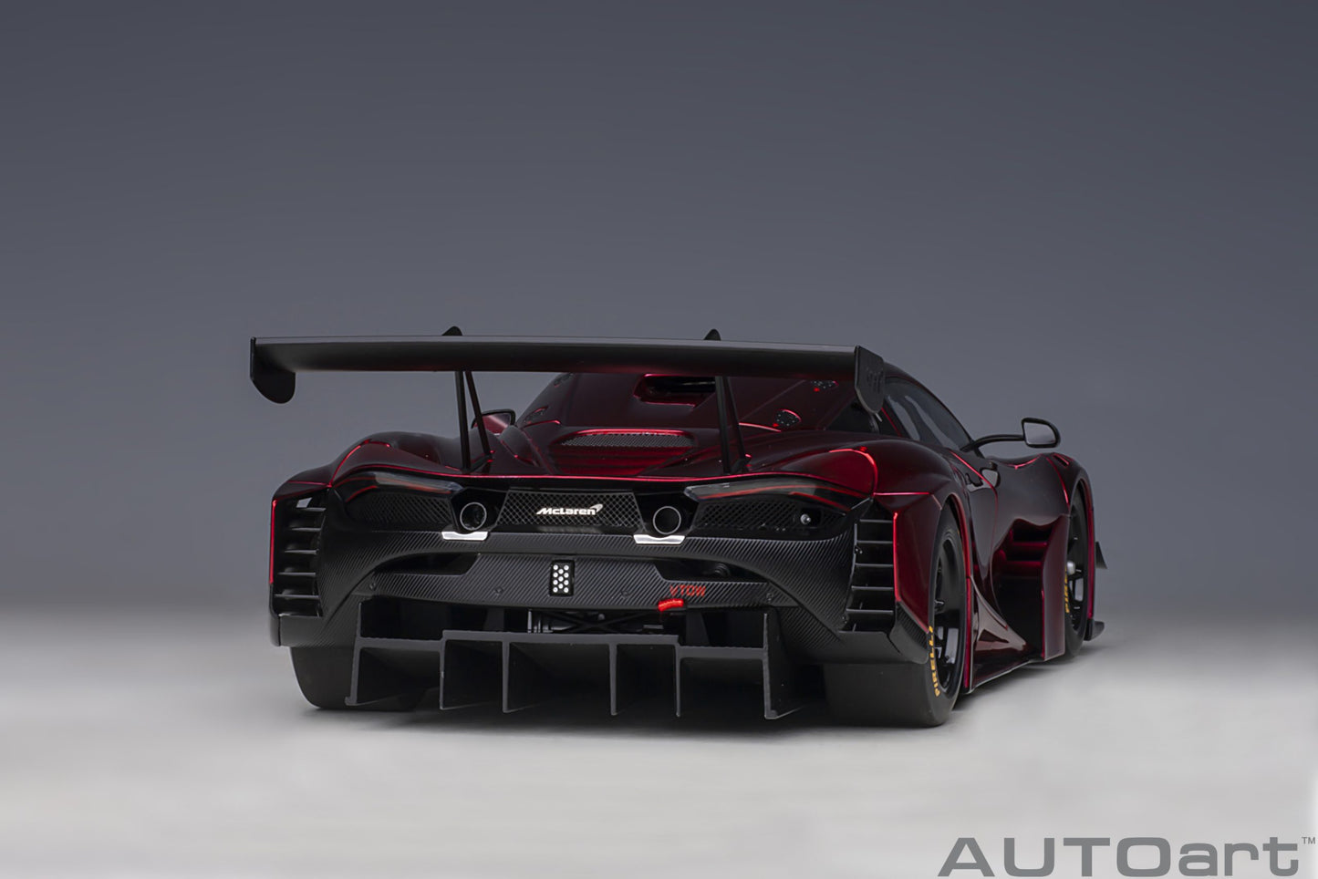 McLAREN 720S GT3 1:18